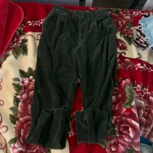 Evergreen, dark green corduroy pants, buttoned pockets, working zipper